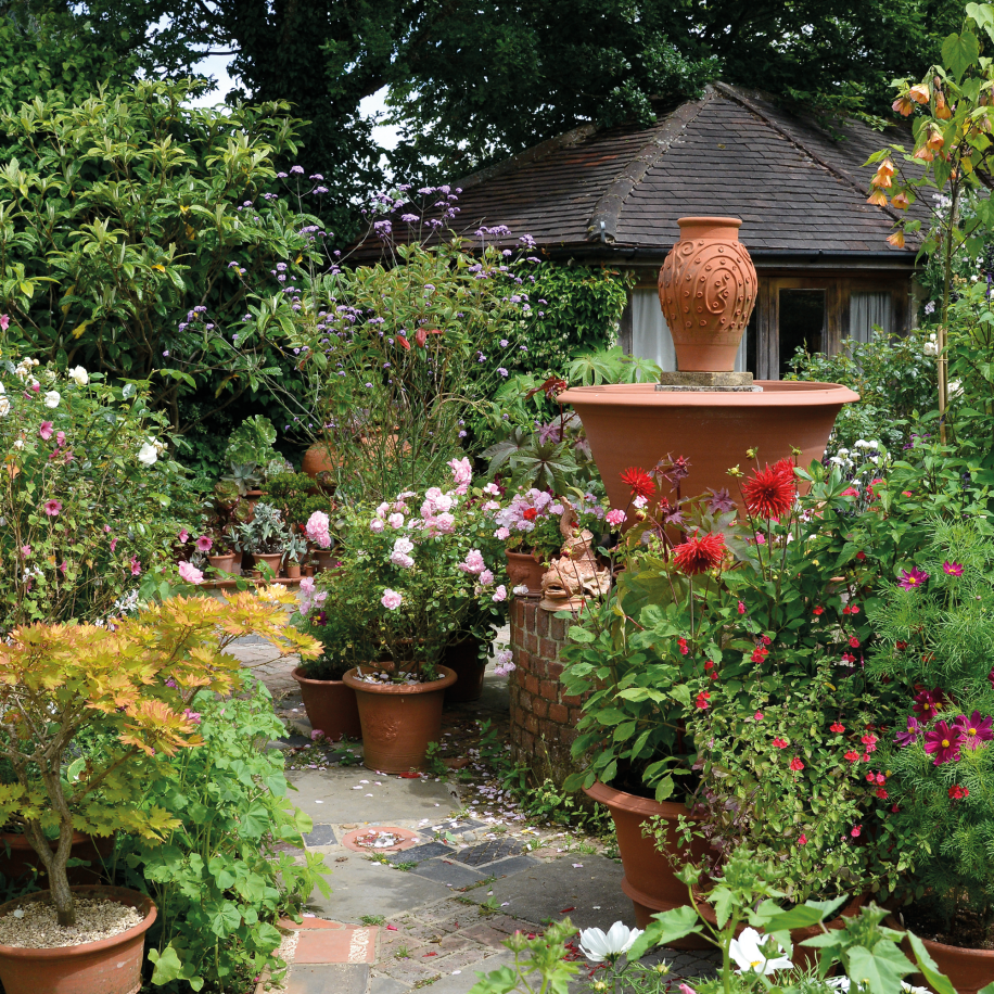 Handmade British Frostproof Flowerpots | Whichford Pottery
